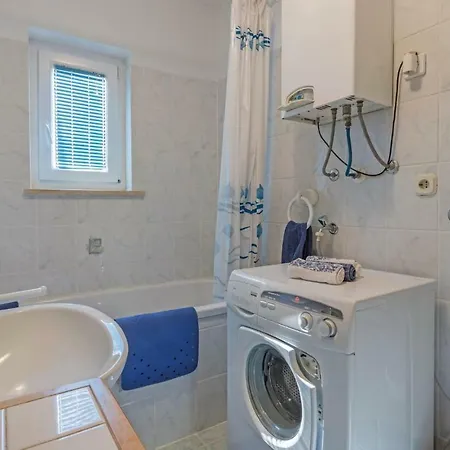Awesome In With Wifi, 4 Bedrooms And Outdoor Swimming Pool Dom wakacyjny *